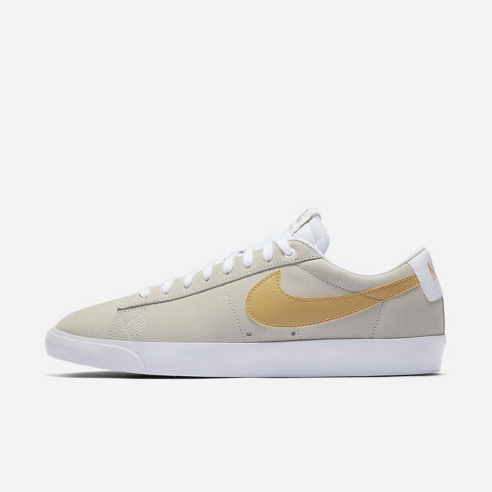 Chaussure De Skate Nike SB Blazer Low GT Blanche 2901-734 White/White/Light Thistle/Club Gold Homme | OQS-43536970